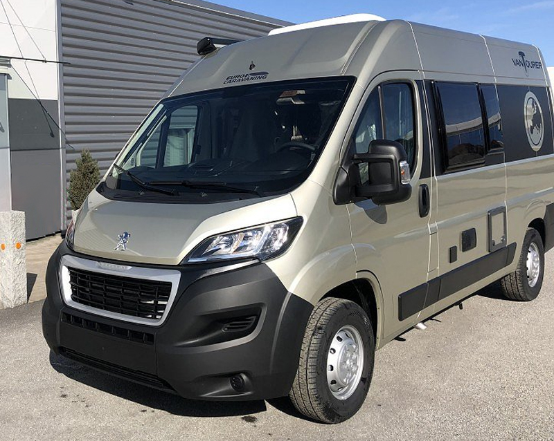 Husbil "Plåtis" Peugeot Knaus Van Tourer 540 stulen i Skövde