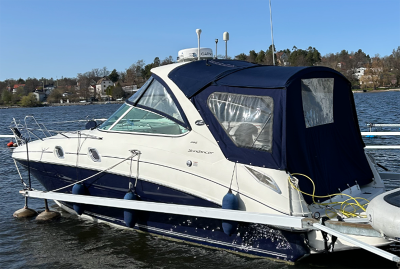 Sea Ray 305 Sundancer stulen i Nacka, Stockholm