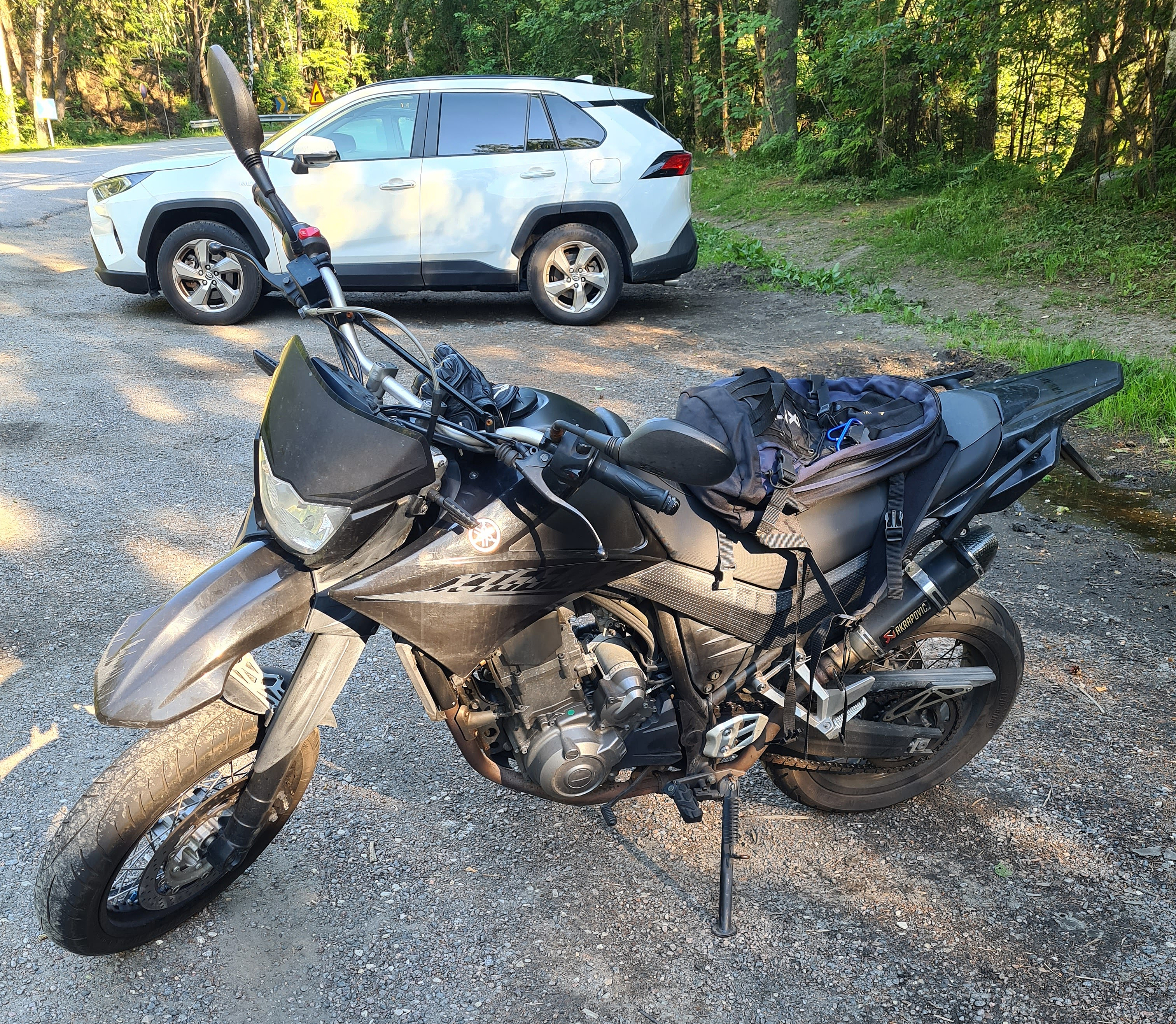 Svart Yamaha XT 660X SM stulen i Sjövik nordost om Göteborg