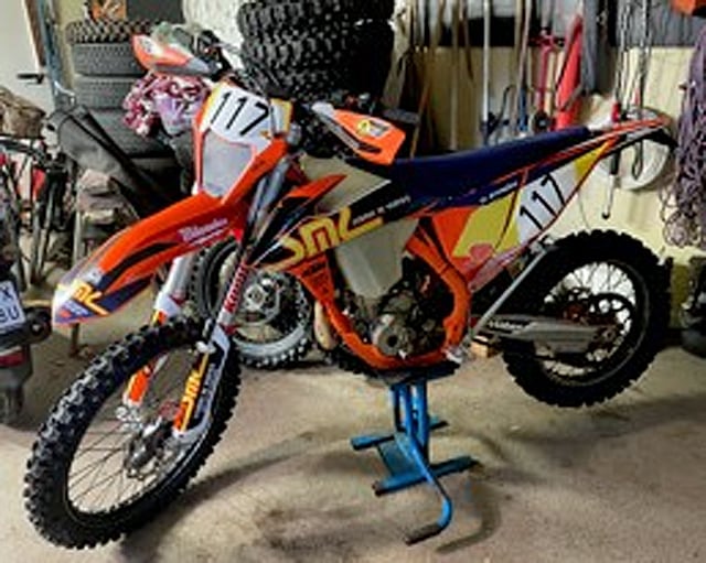 KTM 350 EXC-F stulen i Ljungsbro utanför Linköping
