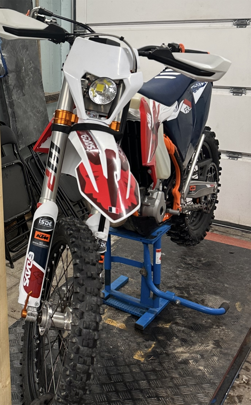 KTM 350 EXC-F Six Days stulen i Forsbacka väster om Gävle