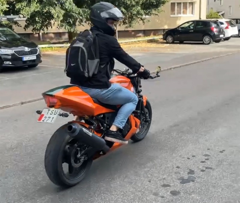 Orange Triumph Daytona 600 stulen i Göteborg