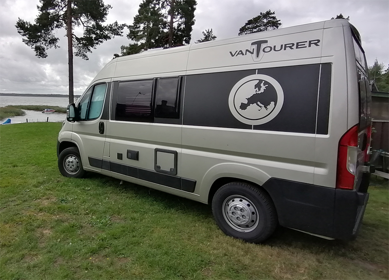 Husbil "Plåtis" Peugeot Knaus Van Tourer 540 stulen i Skövde