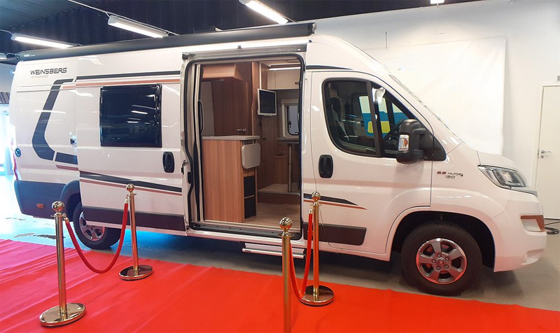 Husbil "plåtis" Fiat Weinsberg Carabus 631 Edition stulen i Knivsta mellan Stockholm och Uppsala