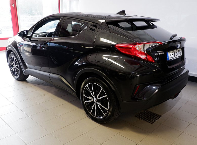 Svart Toyota CH-R stulen i Gustavsberg öster om Stockholm