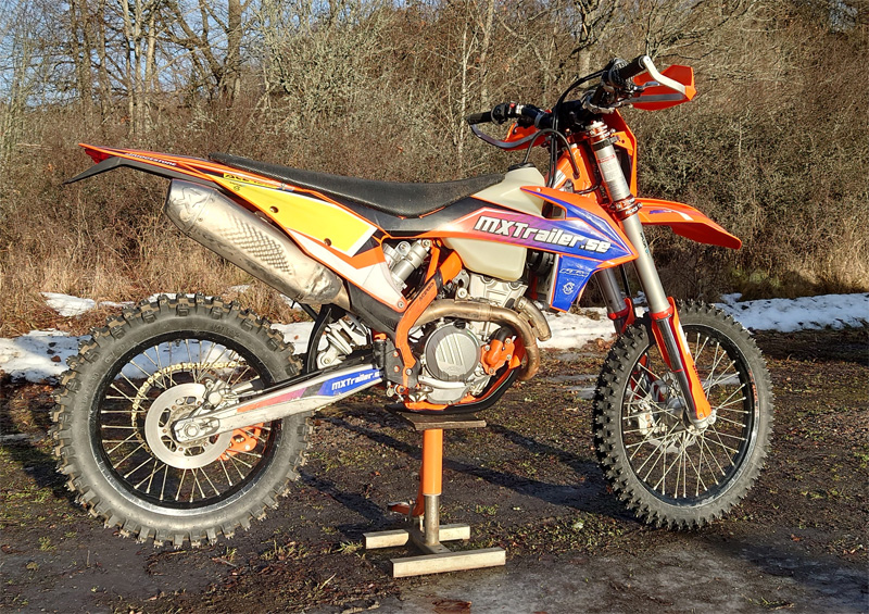 KTM 350 EXC-F stulen strax öster om Uppland Väsby, norr om Stockholm