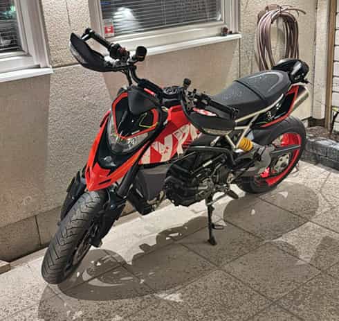 Ducati 950 Hypermotard stulen i Skärholmen, Stockholm