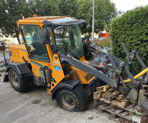 Redskapsbärare Wille 465 stulen Upplands Väsby