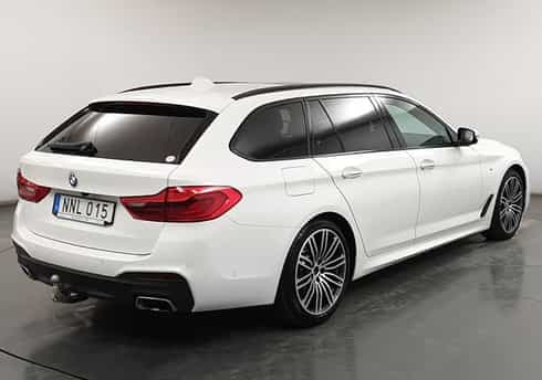 Vit BMW 540I Xdrive Touring stulen i Vaxmora, Sollentuna 