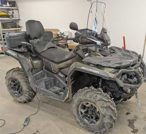Fyrhjuling Can Am Outlander 1000 MAX XU stulen utanför Fällfors norr om Skellefteå