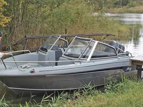 Yamarin Cross 57 BR med 115 Hk Yamaha stulen på trailer i Eskilstuna 