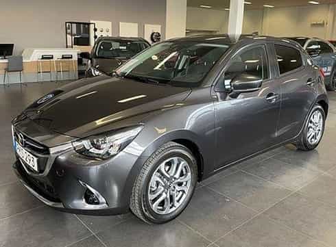 Grå metallic Mazda 2 stulen i Kattarp mellan Helsingborg och Ängelholm